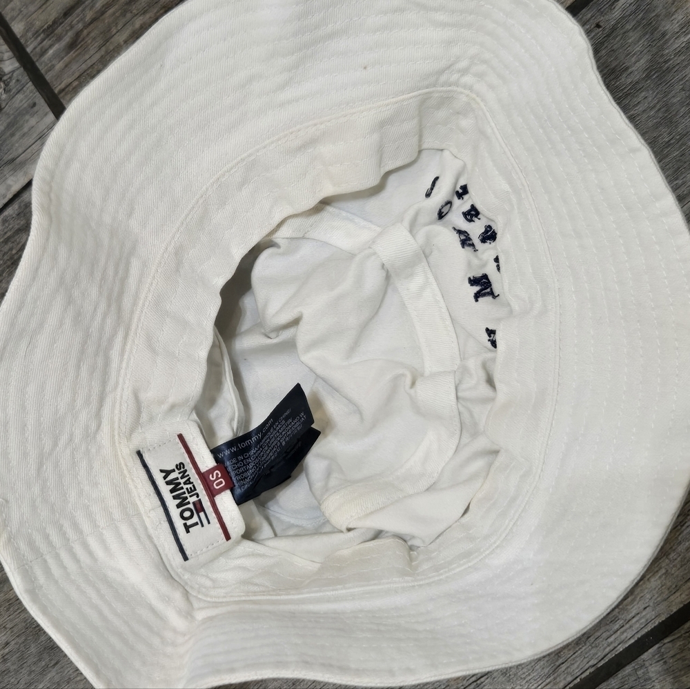 Tommy Jeans White and Colorful Stripes Y2K Bucket Hat - Picture 8 of 8